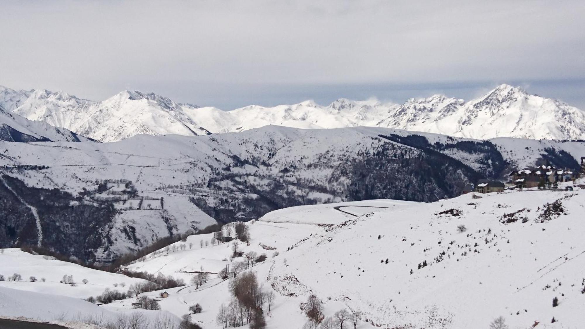 Le Cosy Pyrenees Pied De Pistes Serias Lägenhet Germ Exteriör bild